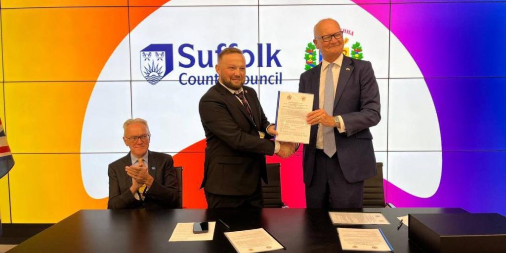 Военный раскритиковал поездку главы Полтавской ОВА в Великобританию во время обстрелов и блэкаутов на Полтавщине