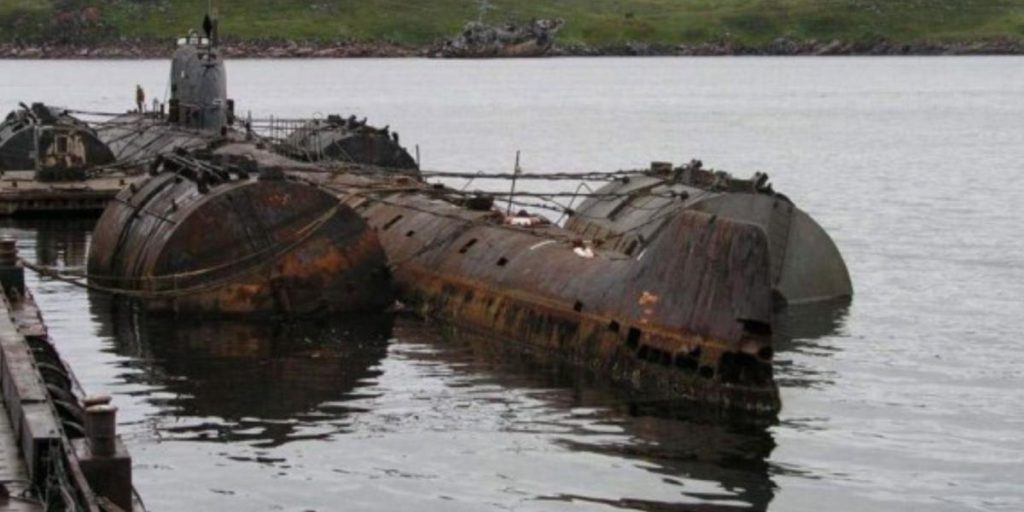 Recupero dei sottomarini nucleari nel Mar Artico: la Russia si prepara a un'operazione ad alto rischio ambientale
