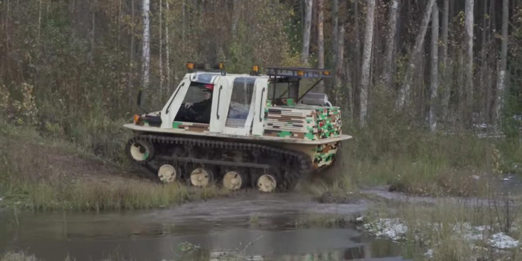 Россия отправила на фронт гибрид "Нивы" и "Газели" вместо китайских вездеходов, - СМИ