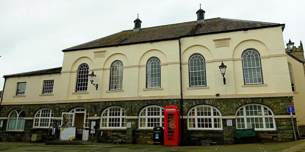 Hawkshead, il villaggio inglese congelato nel tempo: un tesoro storico e naturale del Regno Unito