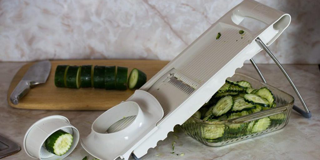 Strumenti da Cucina: I Cuochi Professionisti Svelano la Verità sui Gadget Inutili