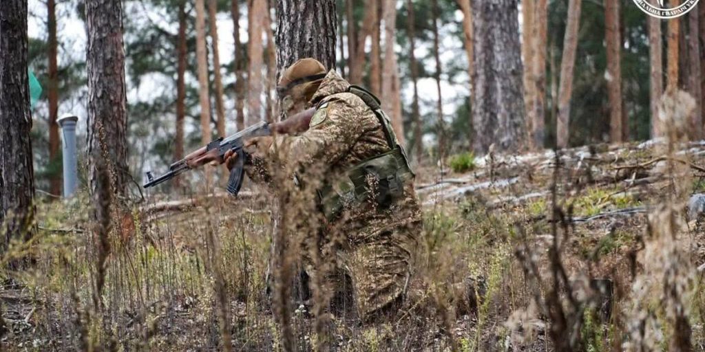 Zelensky chiede modifiche al piano di pace americano; la negoziazione potrebbe durare un anno