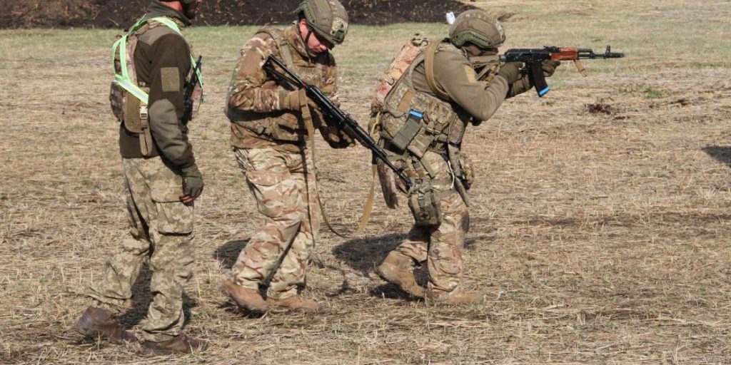 Addestramento britannico: il più difficile per i soldati ucraini e le loro differenze comportamentali