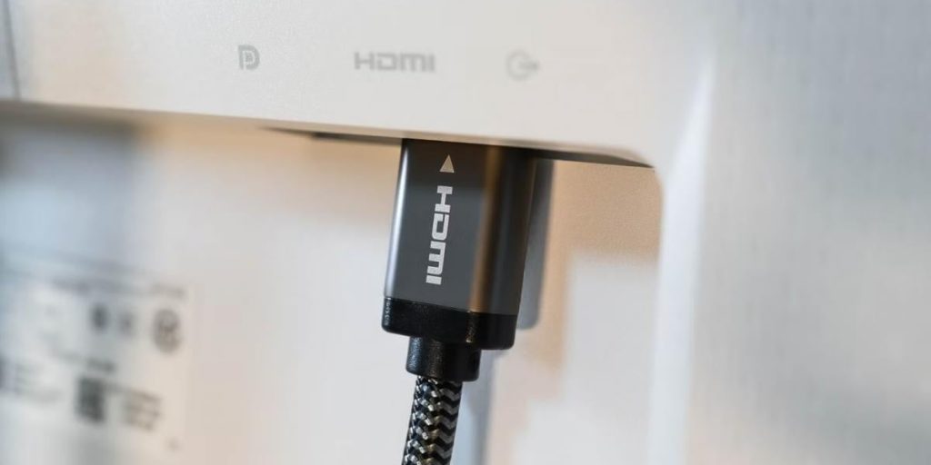 Acquistare un nuovo smart TV senza porte essenziali: i rischi e le limitazioni