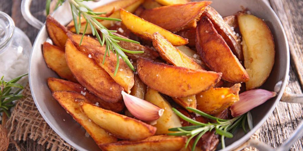 Chef condivide la sua ricetta per patate fritte croccanti