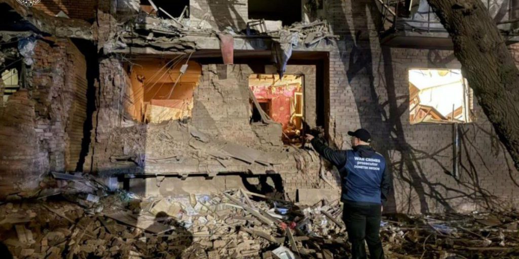 Attacco a Slavyansk: sette edifici alti danneggiati e ferita una donna incinta