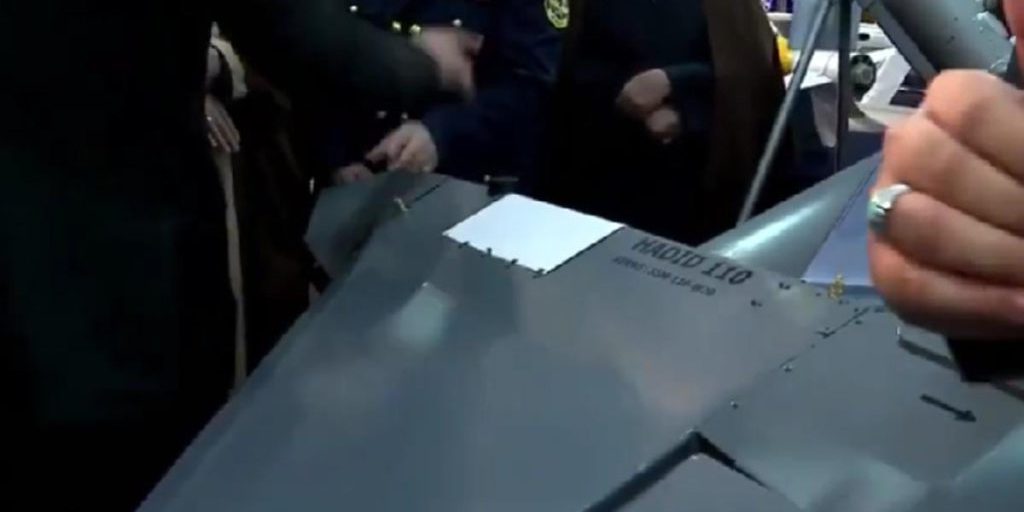 Iran dotato di nuovo dron Hadid‑110 per le forze armate