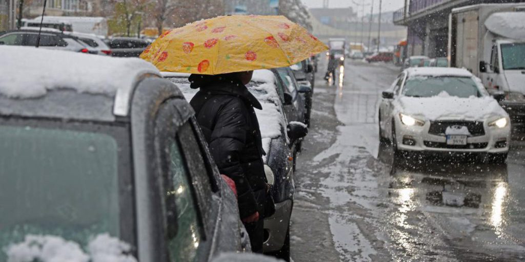 Previsioni meteo: piogge e neve bagnata in Ucraina oggi