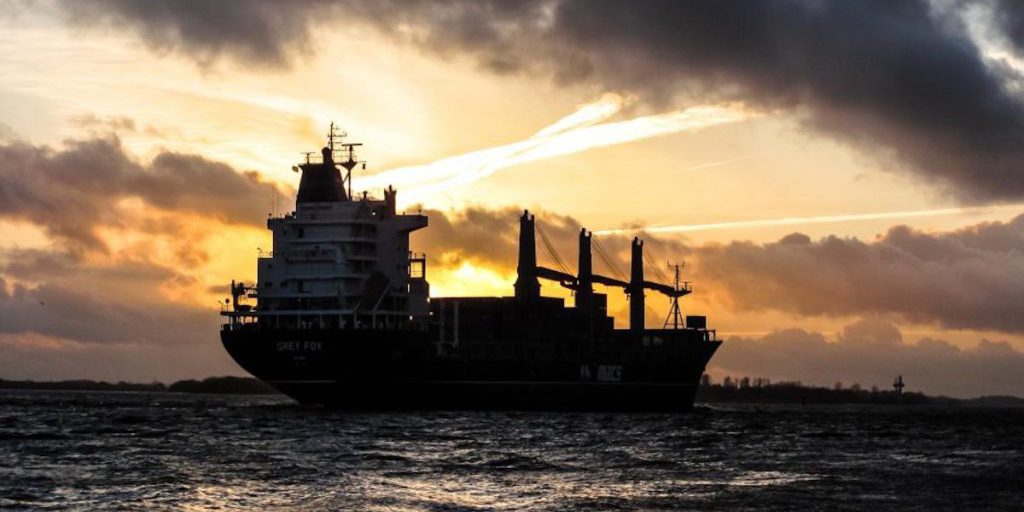 Attacchi ai petrolieri potrebbero indebolire la flotta ombra russa, secondo esperto