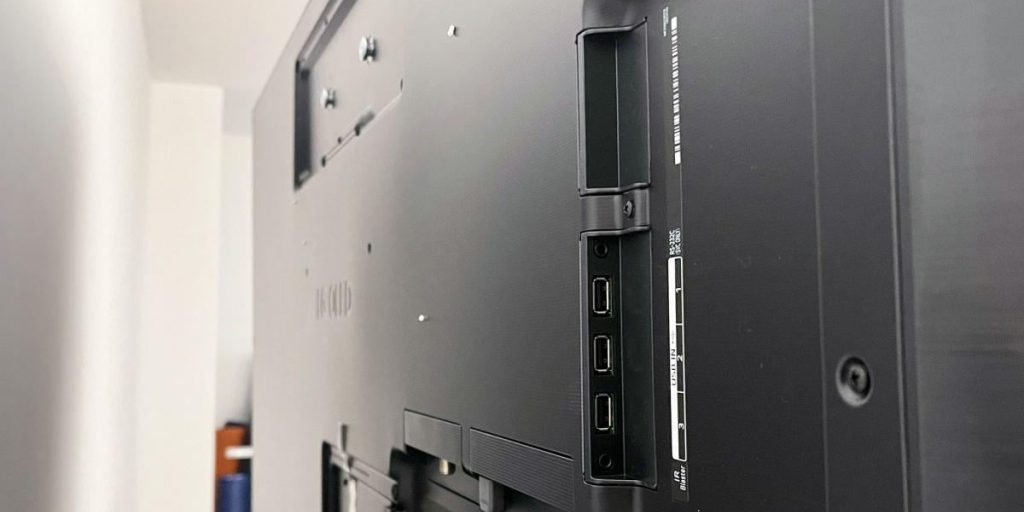 Guida pratica all'uso della porta USB sul televisore intelligente