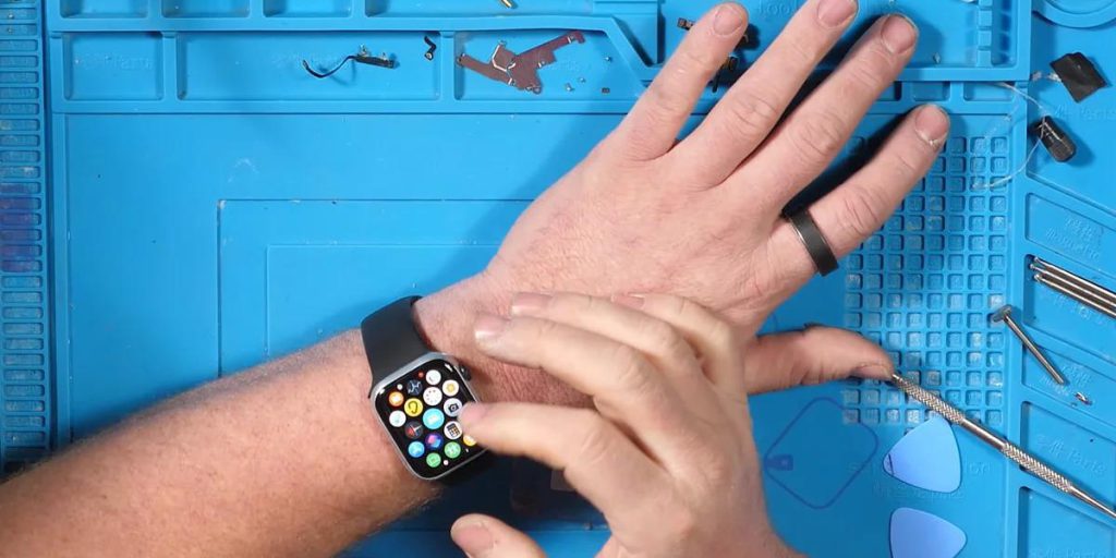 Un uomo costruisce un Apple Watch con componenti cinesi: risultato quasi identico all'originale