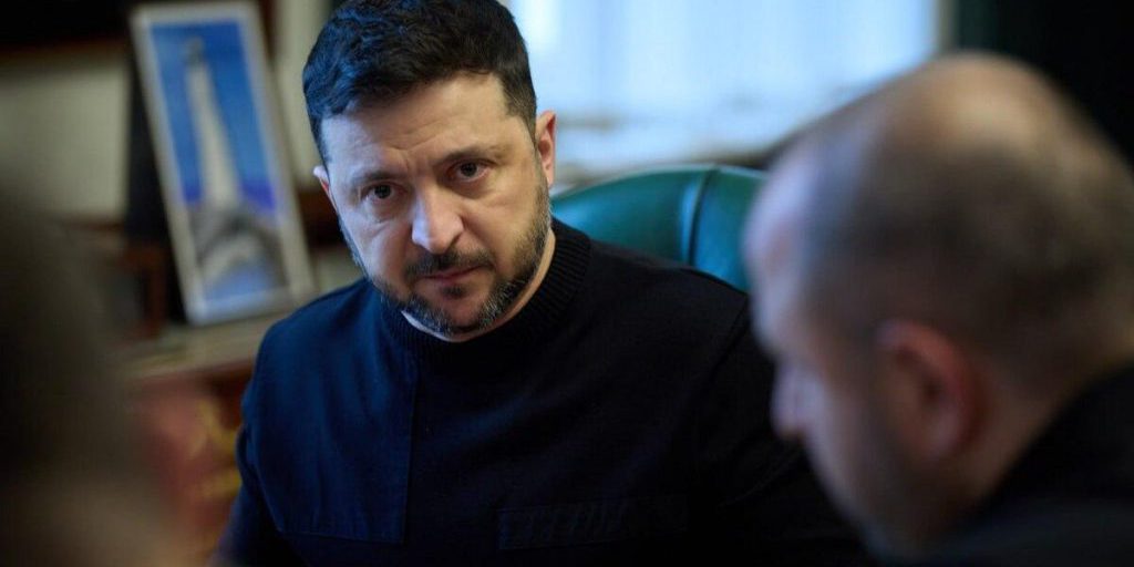 Zelensky: l’accordo di Budapest non soddisfa l’Ucraina, si punta a un patto di pace più solido