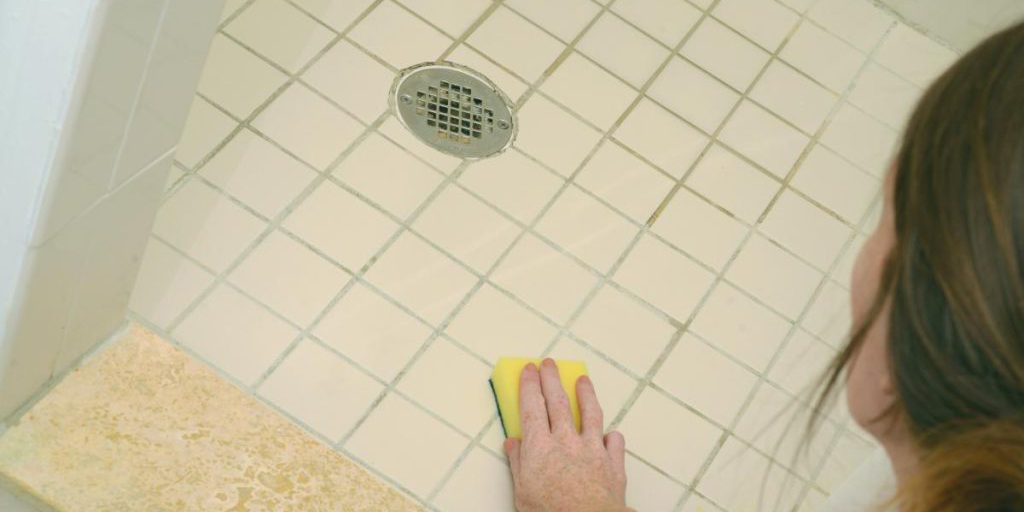Eliminare la muffa dal bagno: metodi pratici e consigli per la prevenzione