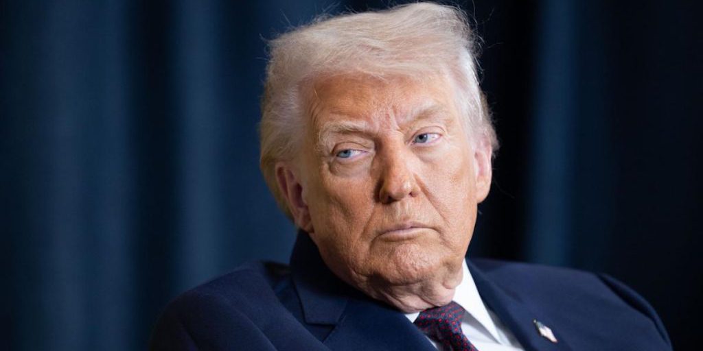 Trump rinuncia a un'operazione militare in Groenlandia per timore di impeachment