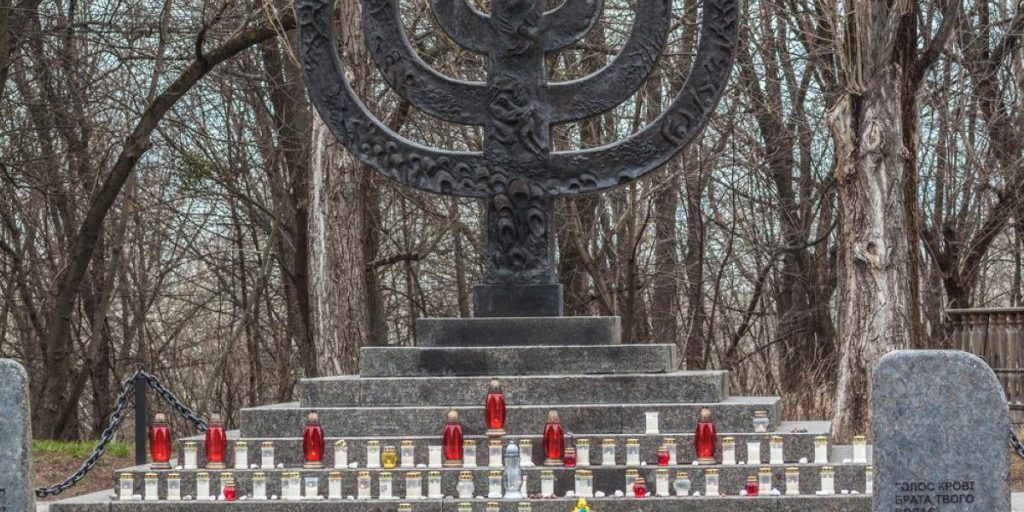 Ucraina celebra la memoria delle vittime dell'Olocausto: esperto confuta miti sulla tragedia