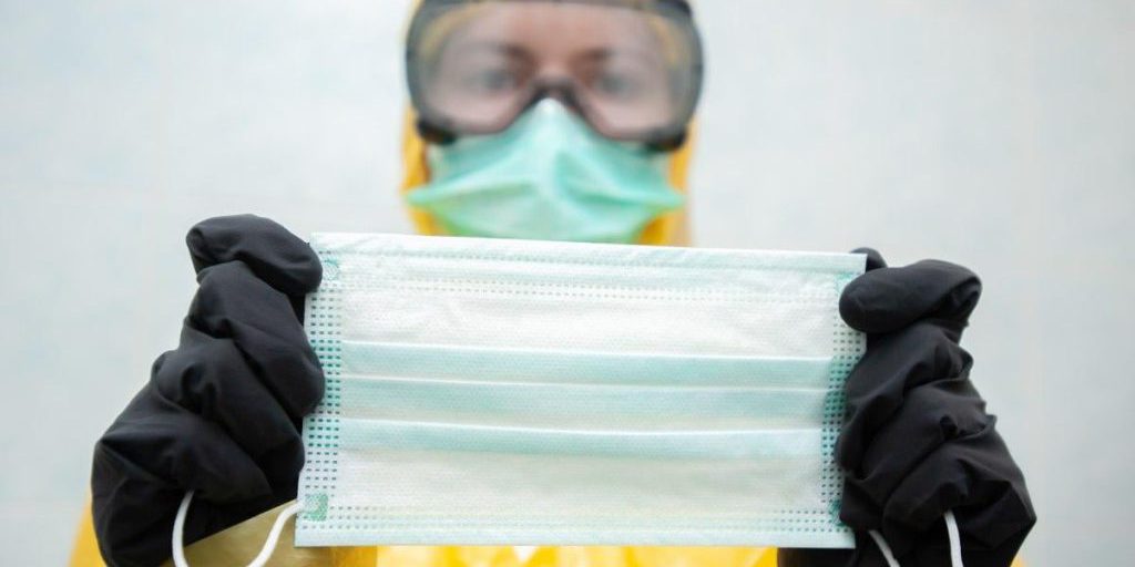 Fumo e odore intenso a Brod dopo attacco: scuole chiuse e popolazione invitata a restare a casa