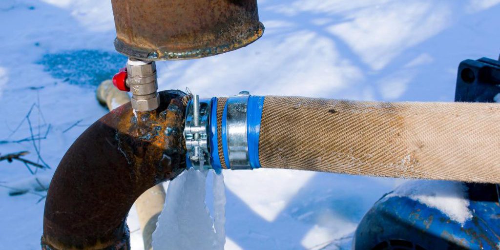 6 passaggi per proteggere le tubature dal gelo: l'80% delle persone non li segue
