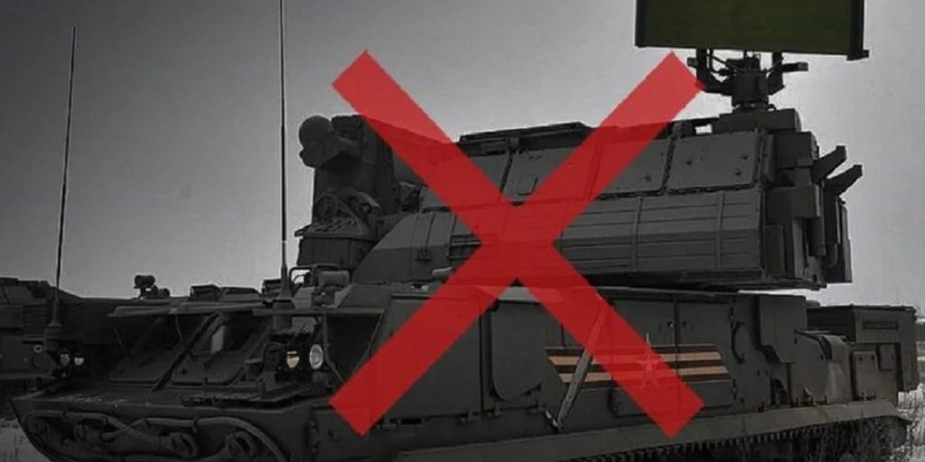 Sistema di difesa aerea russa colpito nella Crimea vicino a Kacha