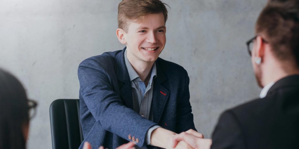 Come ottenere un lavoro: le tre qualità fondamentali secondo un esperto di Harvard