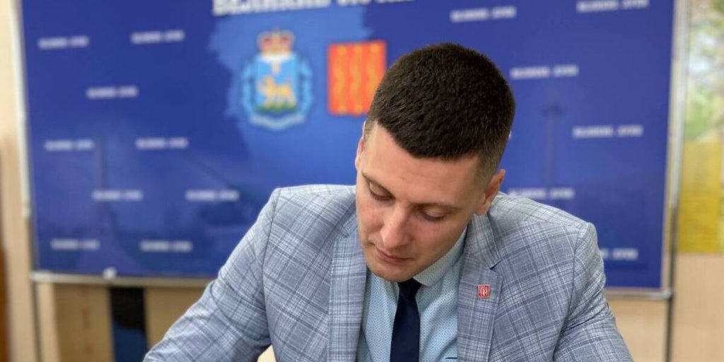 Vaccinazione Antinfluenzale per i Dipendenti dell'Amministrazione di Velikie Luki: Un Esempio di Impegno per la Salute Pubblica