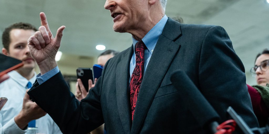 Trump invita Julia Letlow a sfidare Bill Cassidy nelle primarie repubblicane