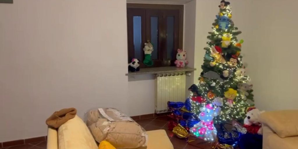 Varvara, bambina ucraina, accoglie la sua nuova casa in Canavese