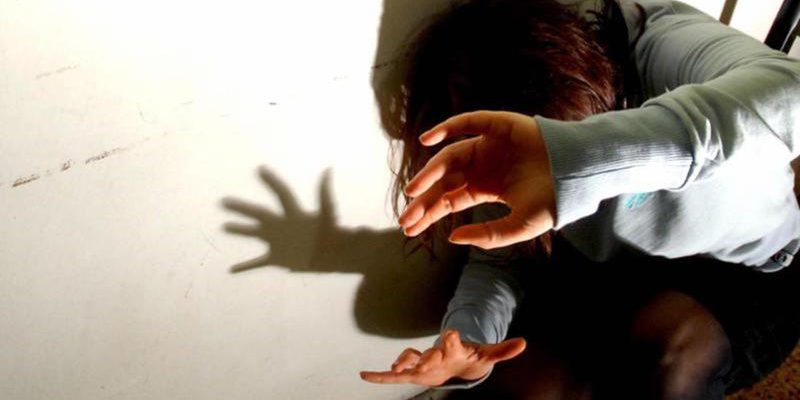 Uomo arrestato a Rivarolo per aggressione alla compagna e colpo ai Carabinieri