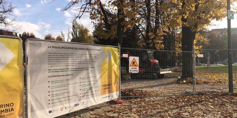 Il Parco Tesoriera di Torino si rinnova con nuovi giochi inclusivi e pavimentazione anti-trauma per una maggiore sicurezza e accessibilità