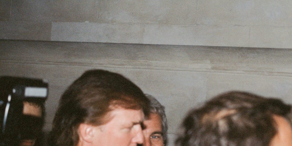 Trump e Epstein: la vicenda che continua a circolare intorno al presidente