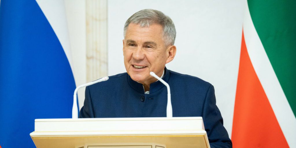 Минниханов открыл форум Kazan Digital Week-2025