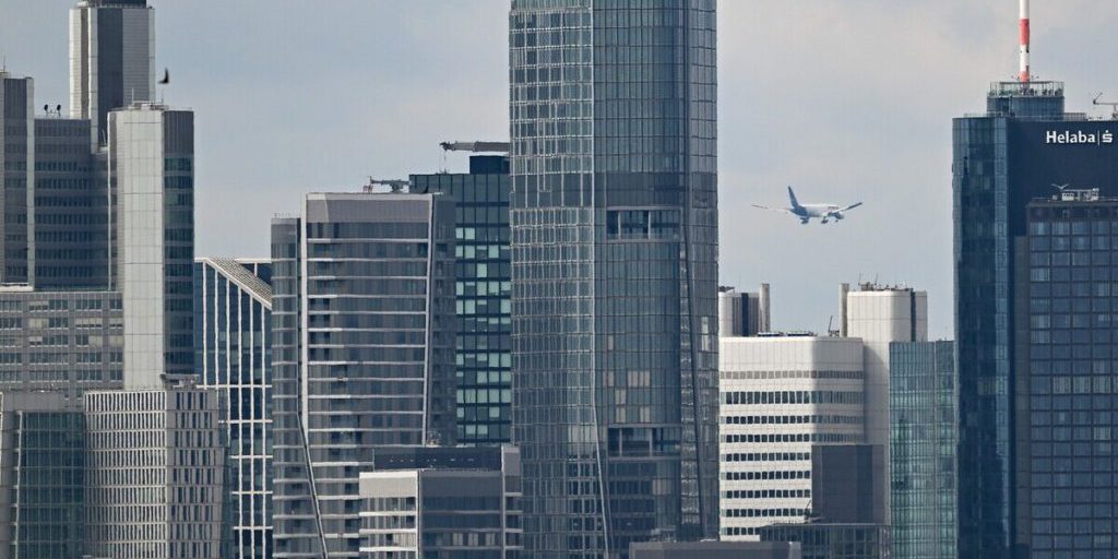 Германия хочет изъять сотни миллионов евро из замороженных активов РФ