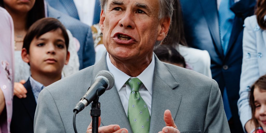 Il governatore del Texas etichetta il gruppo CAIR come organizzazione terroristica