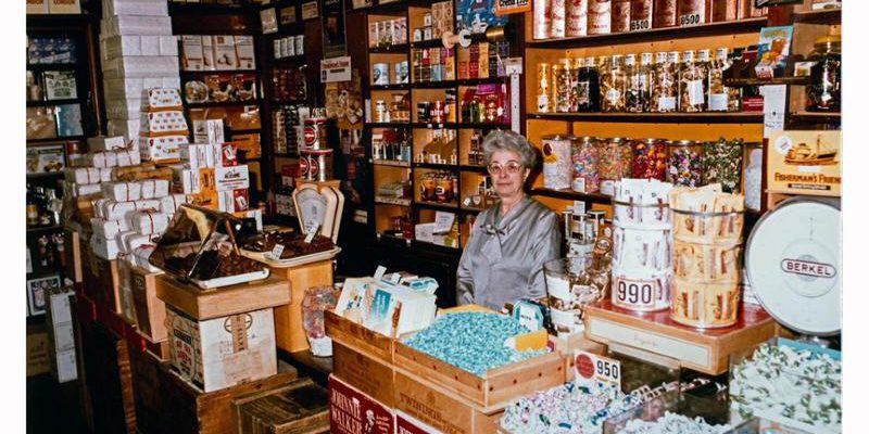 Drogheria Cavaletto riapre: nuovo spazio culturale e commerciale a Piazza Statuto