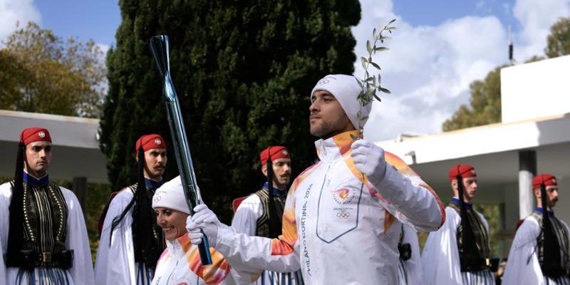 La fiamma olimpica arriva a Torino: percorso e tappe principali