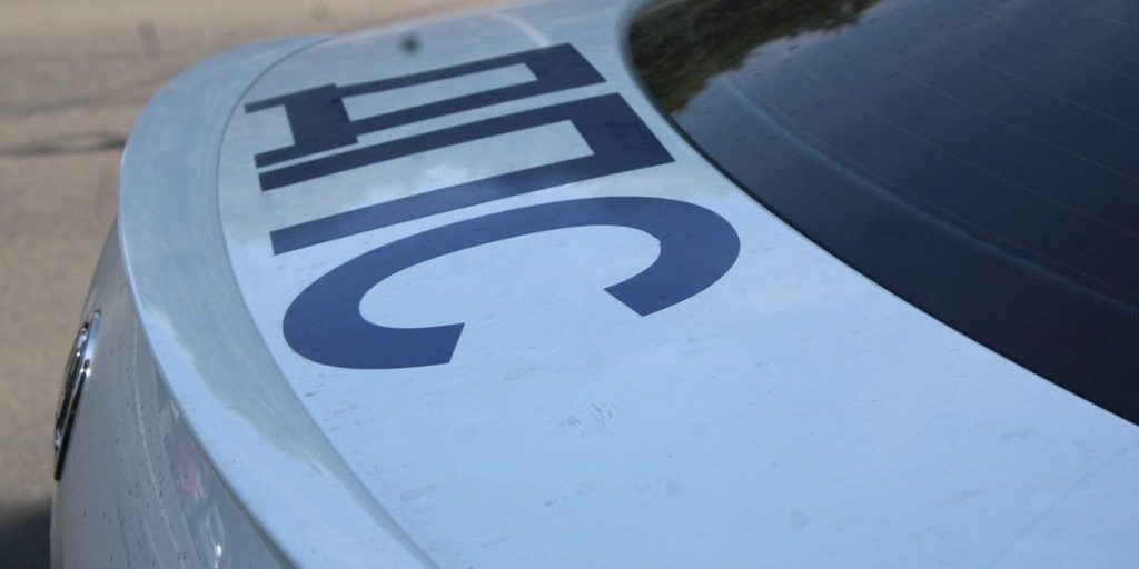 Incidente stradale a Leninский: cinque pedoni coinvolti in un incidente con un'auto Lada Largus nella regione di Tula