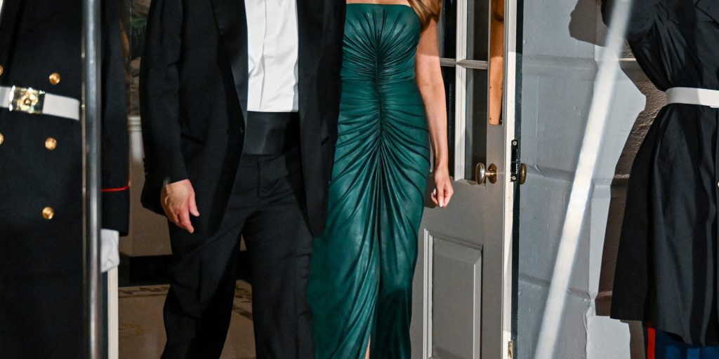 Melania Trump mostra gesto di lealtà al principe saudita durante cena ufficiale