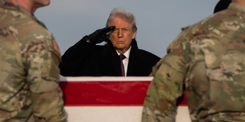 Gli Stati Uniti colpiscono i bersagli dell'ISIS in Siria