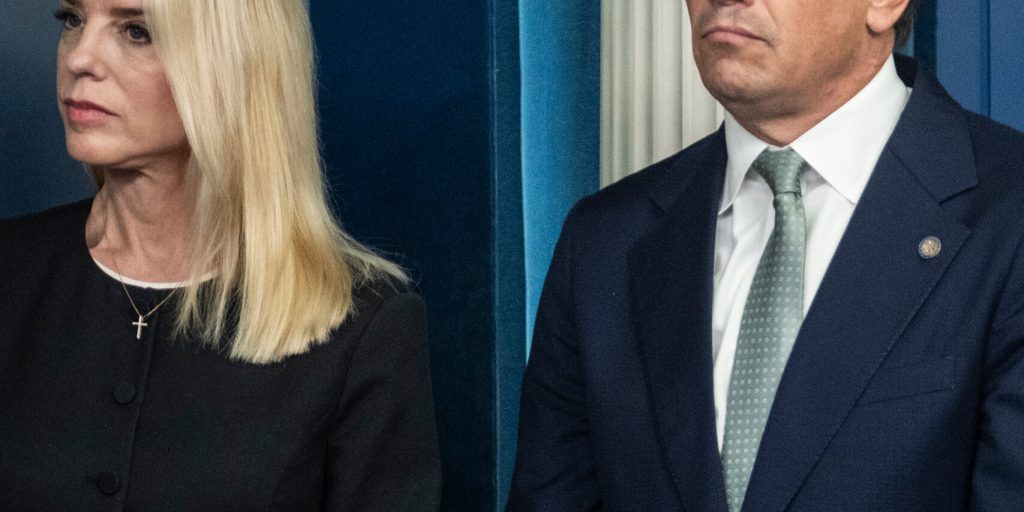 Dipartimento di Giustizia rinvia la pubblicazione dei documenti di Jeffrey Epstein