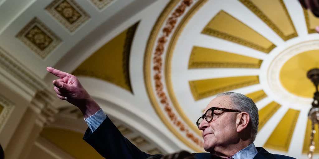 Legislatori chiedono trasparenza: DOJ non ha rilasciato tutti i documenti su Epstein