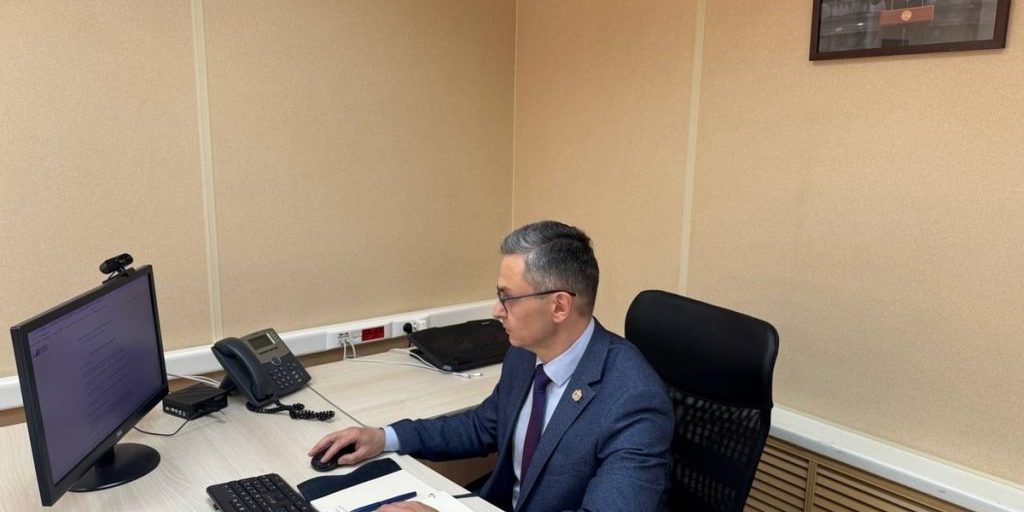 Главы министерств и районов Новгородской области проголосовали в первый день выборов