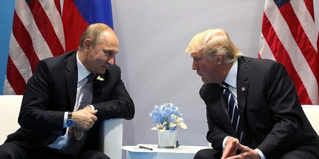 Colloquio Telefonico Tra Trump e Putin Prima dell'Incontro con Zelensky: Cosa Aspettarsi per la Crisi Ucraina