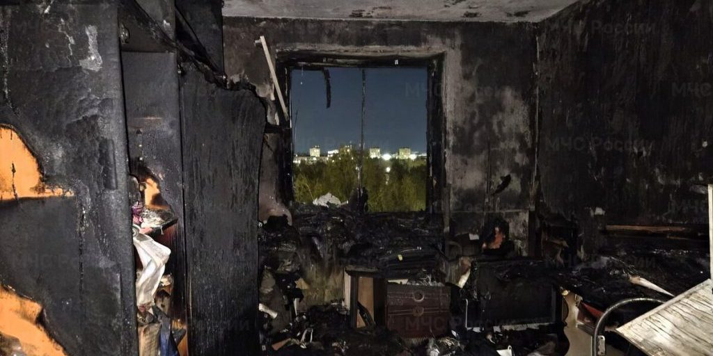 Incendio a Chaboksary: un mozzicone di sigaretta non spento scatena un incendio in un edificio residenziale russo