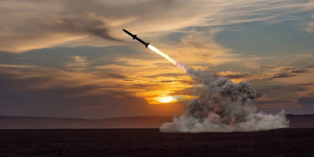 Ucraina annuncia la distruzione di un missile balistico russo Oreshnik in un'operazione segreta