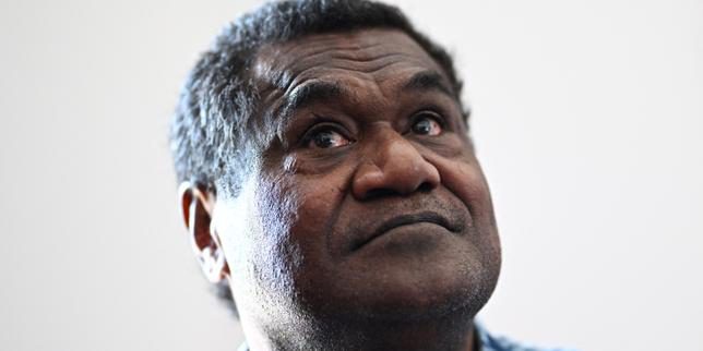 Christian Tein, le leader indépendantiste kanak, autorisé par la justice à rentrer en Nouvelle-Calédonie, mais dans l’attente d’un éventuel appel du parquet de Paris