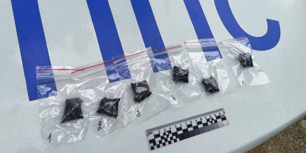 В Адлере полиция задержала подозреваемого в обороте мефедрона