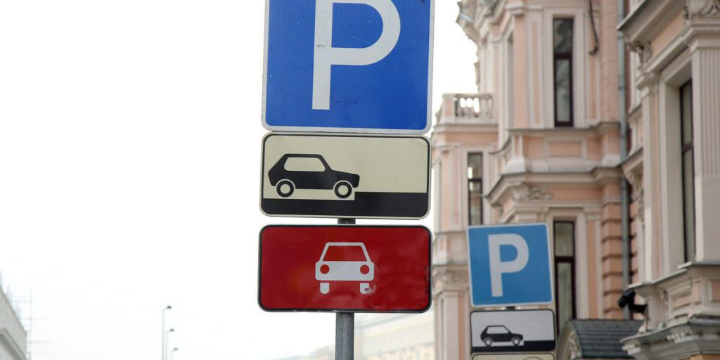 С 1 января 2026 года в России появятся новые дорожные знаки