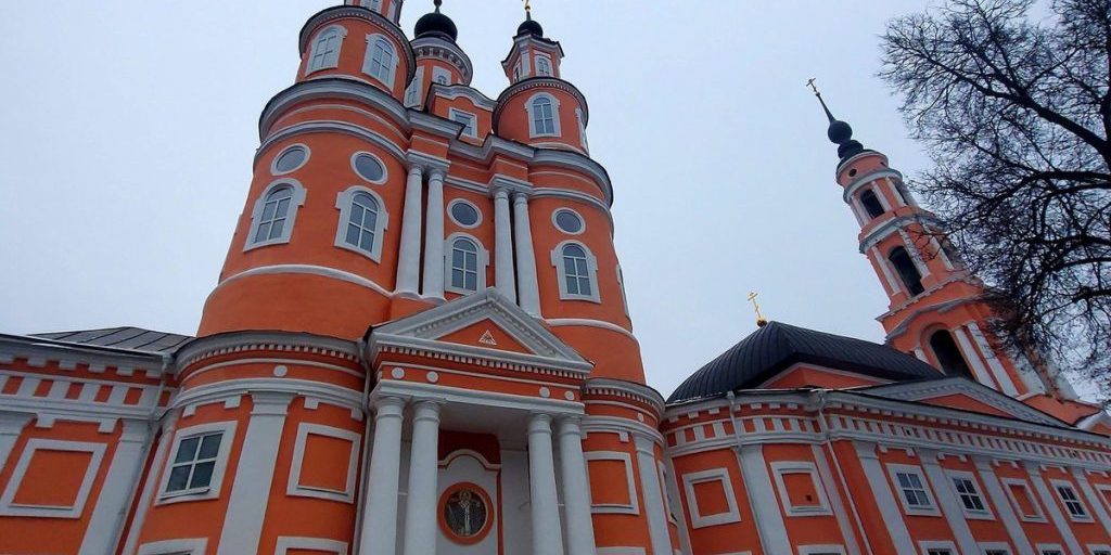 Православные калужане празднуют день Покрова Пресвятой Богородицы