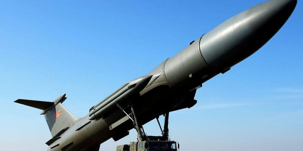 Российские военные сбили первую дальнобойную ракету «Фламинго»