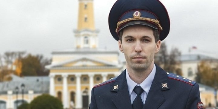 I residenti della regione di Kostroma eleggono il Poliziotto di quartiere del popolo 2025 in un concorso unico per riconoscere l'impegno e la dedizione dei poliziotti locali