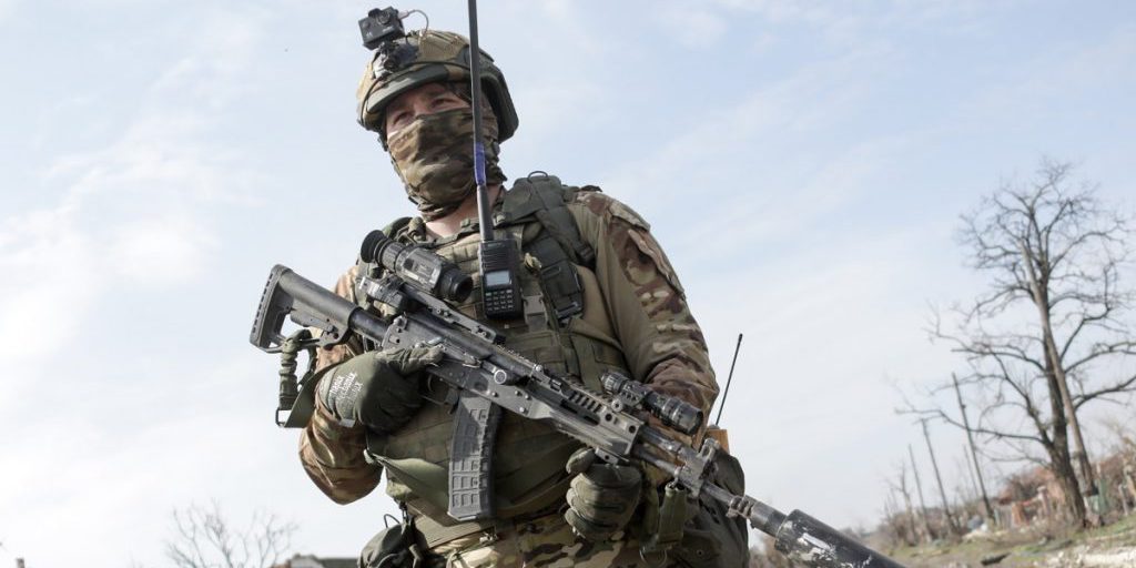 Стало известно, что ВС РФ ведут бои за микрорайон Херсона на Карантинном острове